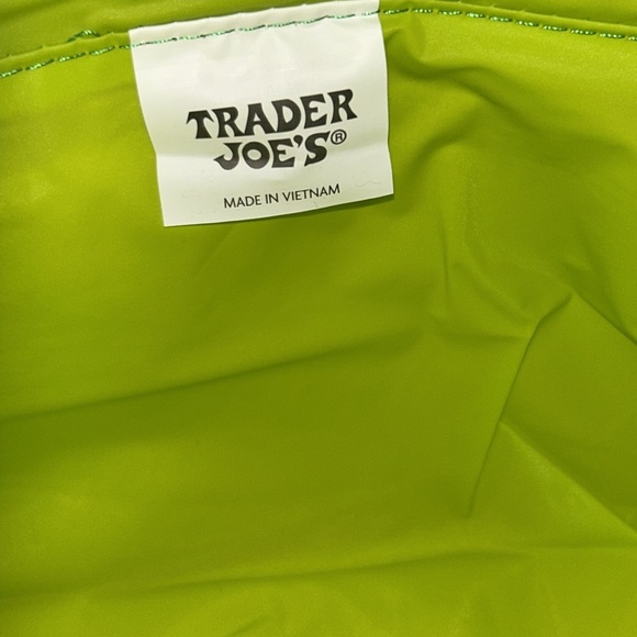 NWT Trader Joe’s Green Mini Insulated Cooler Bag - Picture 10 of 14